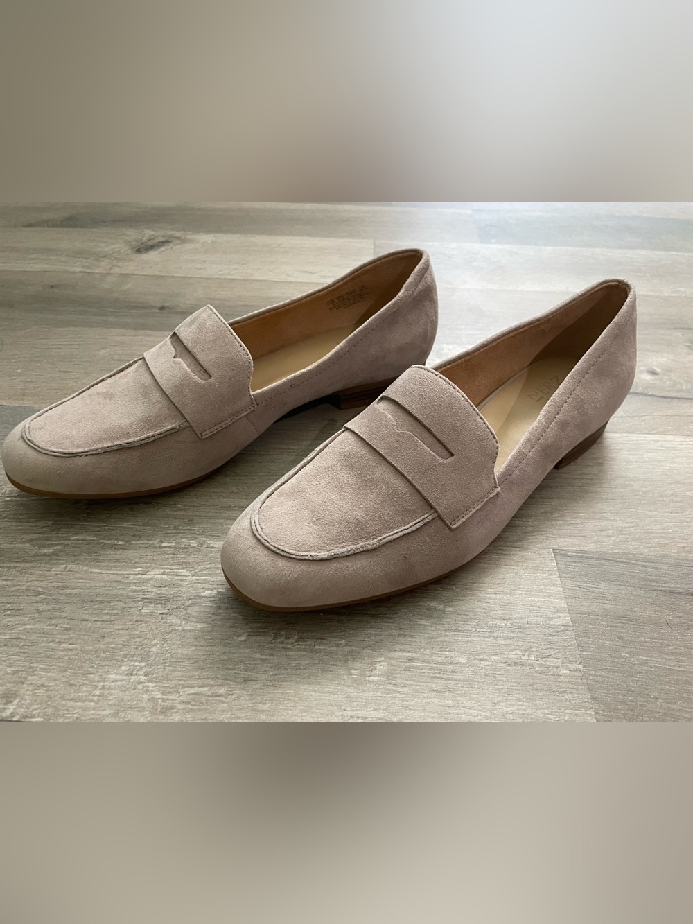 NWT Naturalizer Leather Suede Neutral Loafers - Size 9.5 - Picture 2 of 7